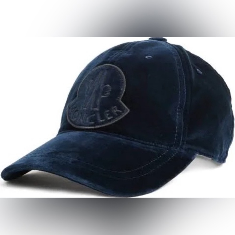 Moncler Velvet Women’s Cap